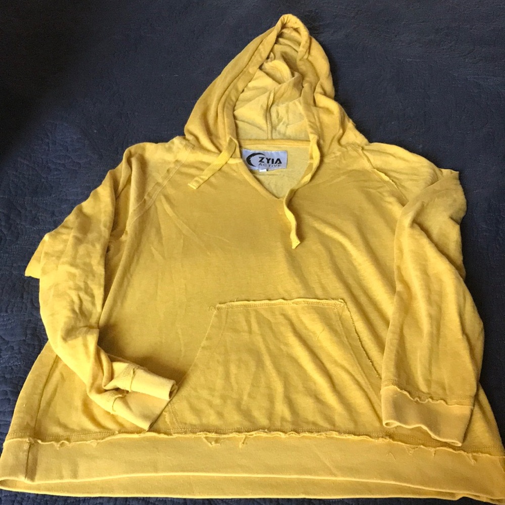 Woman’s large ZYIA beach hoodie